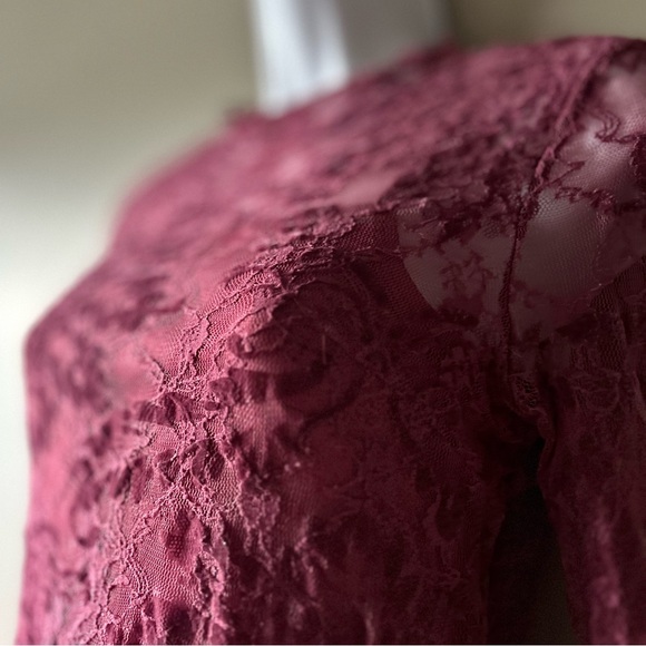 Forever 21 Lace Overlay A-Line Mini Dress - Picture 4 of 6